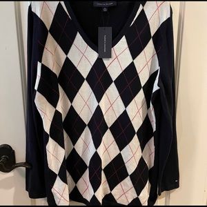 Tommy Hilfiger Light Weight V-Neck Sweater Size XL